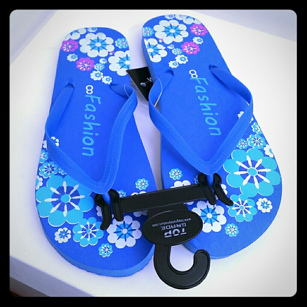 Floral blue sandals.